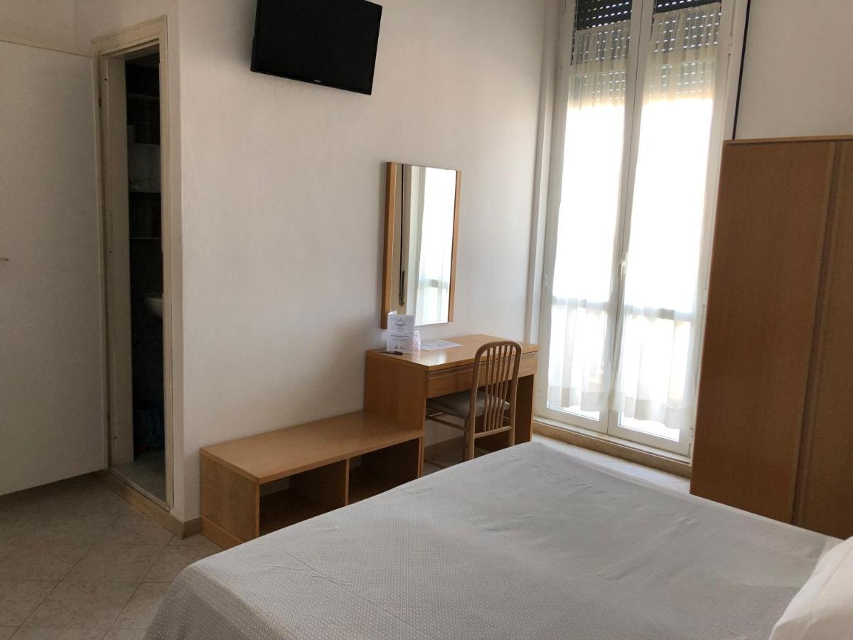 Hotel Valdinievole Lido di Camaiore Eksteriør bilde