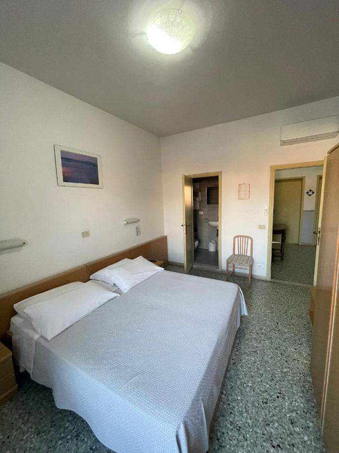 Hotel Valdinievole Lido di Camaiore Eksteriør bilde
