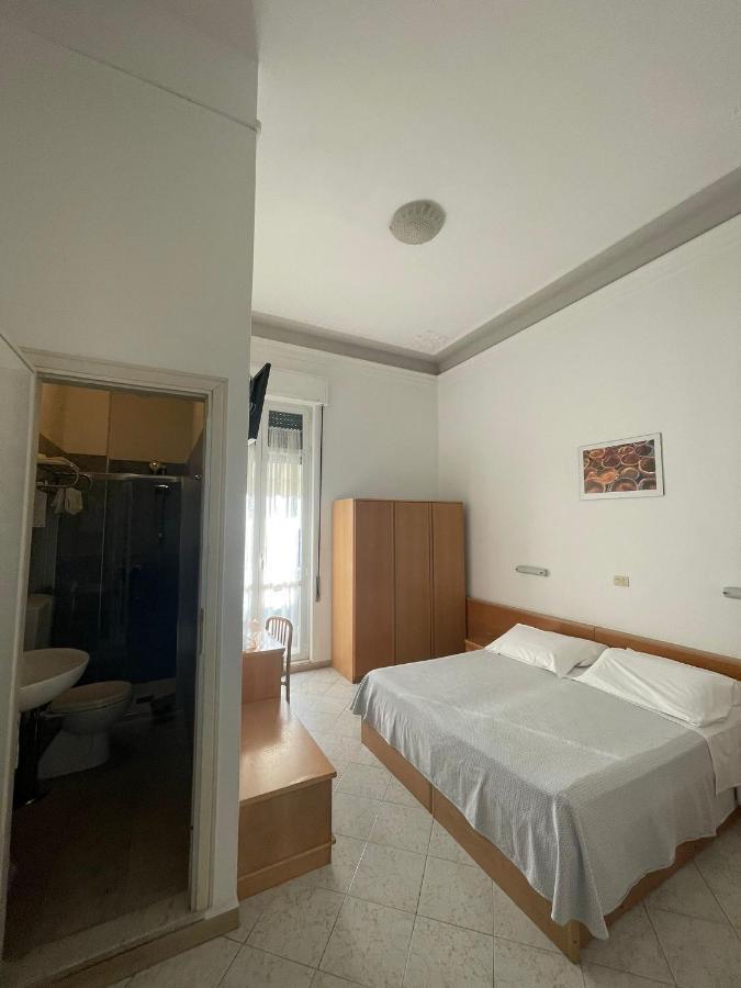Hotel Valdinievole Lido di Camaiore Eksteriør bilde