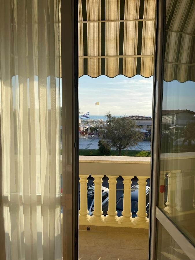 Hotel Valdinievole Lido di Camaiore Eksteriør bilde