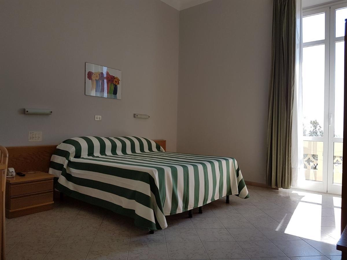 Hotel Valdinievole Lido di Camaiore Eksteriør bilde