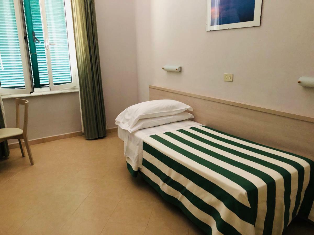 Hotel Valdinievole Lido di Camaiore Eksteriør bilde